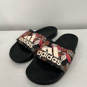 adidas slides🤩